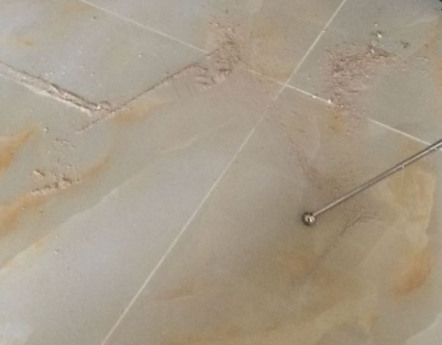福安瓷砖空鼓维修公司分享粘合剂选择不当在瓷砖铺贴过程中可能导致以下问题